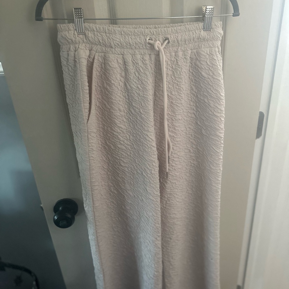 See and Be Seen Textured Short Sleeve Set Small Ivory/Blush - Picture 5 of 9